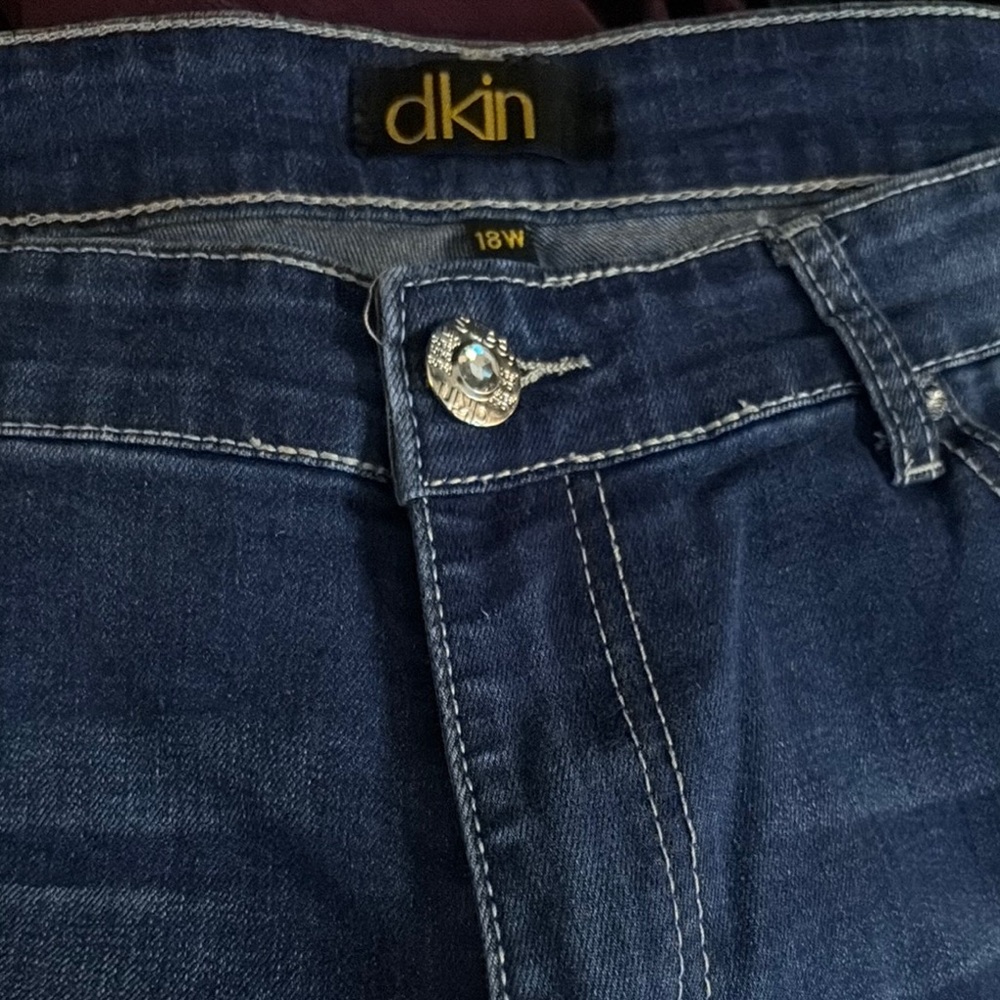 DKNY Blue High Rise Jeans with Classic Twill Weave
